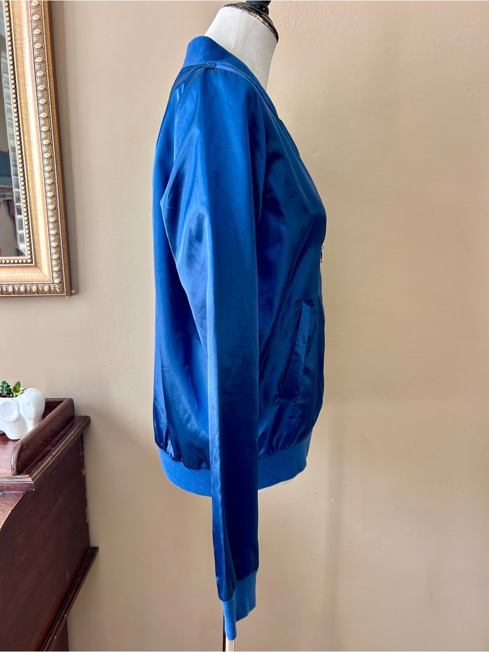 Disney Cruise Line Minnie Mouse Jacket Blue Satin Bomber Size Medium - Picture 4 of 8